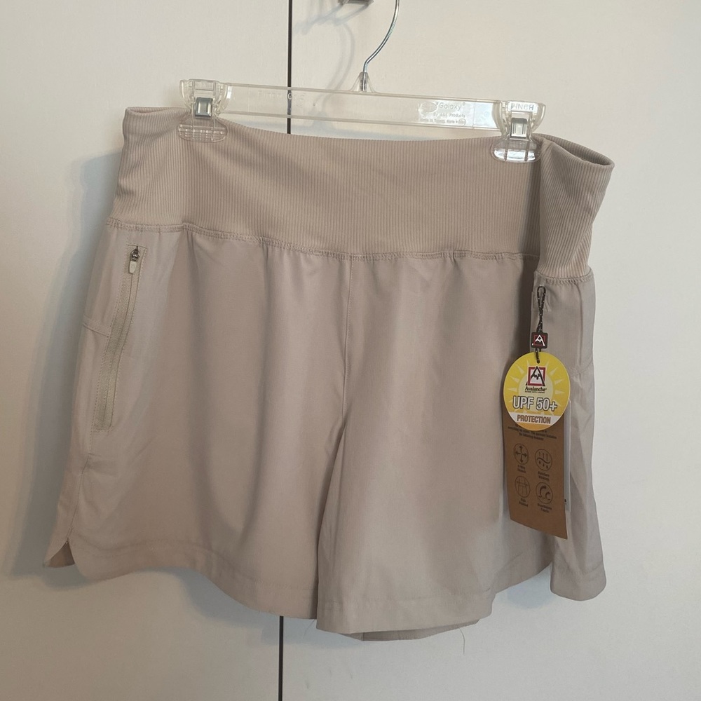 NWT Avalanche Shorts with Elastic Waist and Size XL